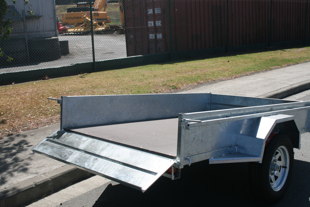 7x4 Classic Wellside with Tilt Drawbar