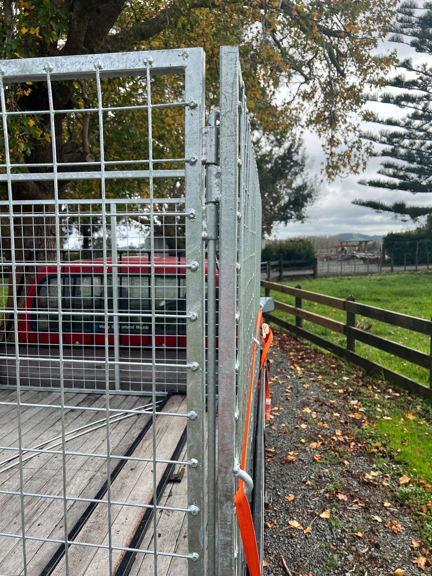 Flat Deck Ute Rubbish Cage & Stock Crate