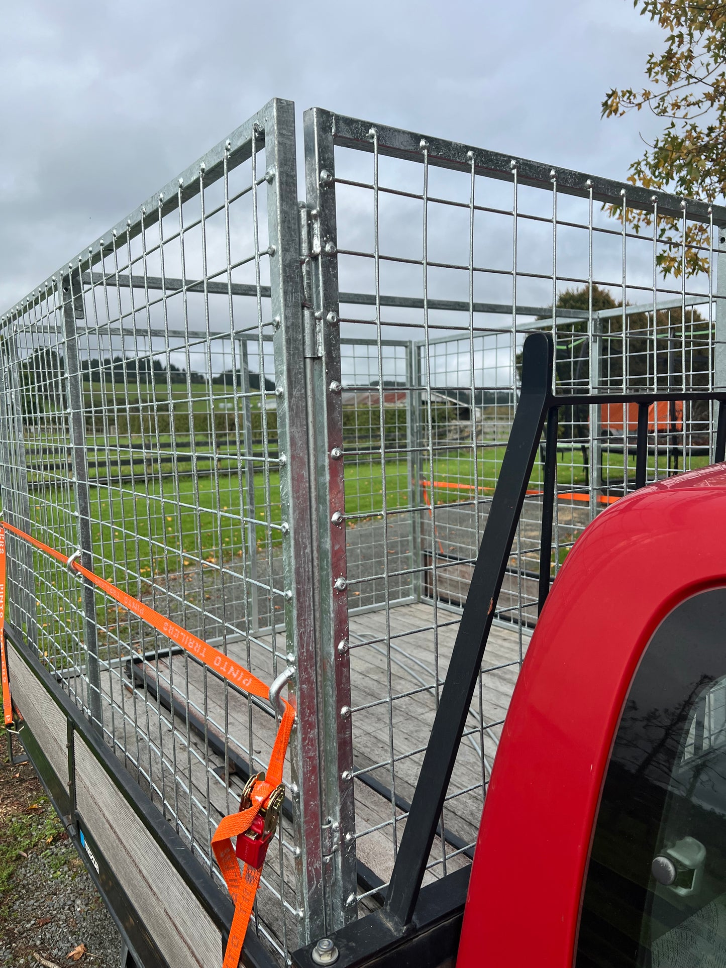 Flat Deck Ute Rubbish Cage & Stock Crate